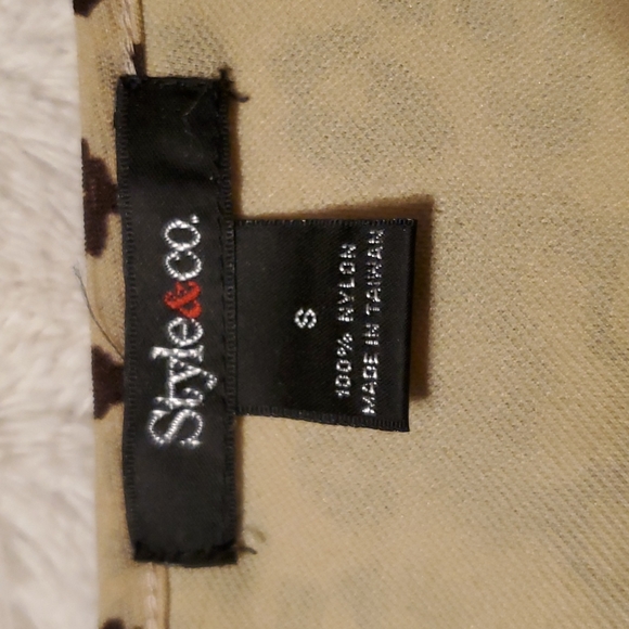 Style & Co animal print short - Picture 6 of 7